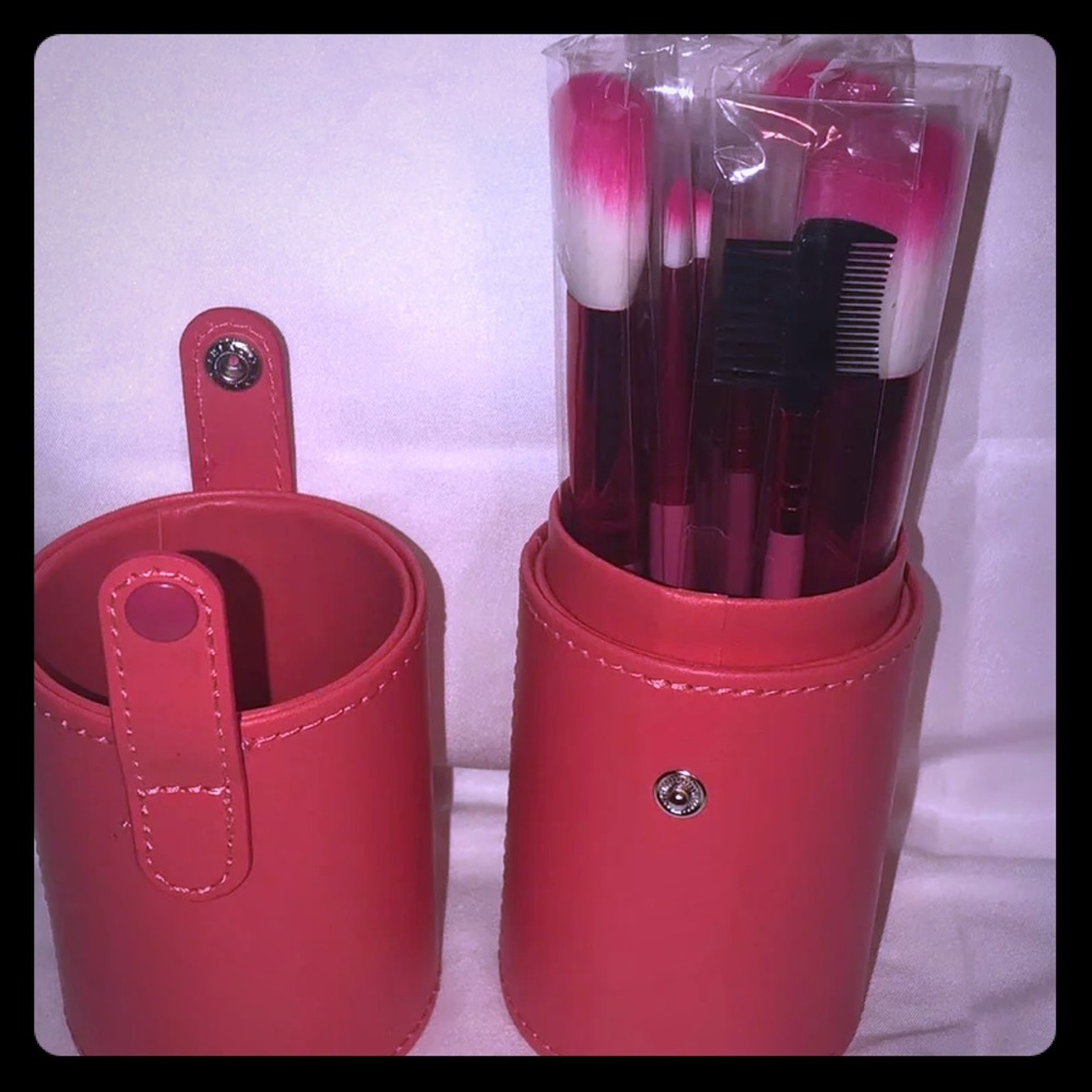 12 Piece Brush Set With Case